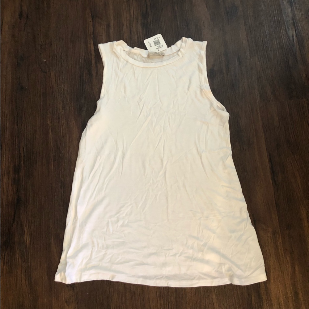 Basic white tank